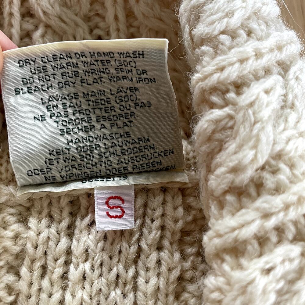 Carraig Donn Irish Aran Wool Cardigan Sweater Small - Picture 4 of 4